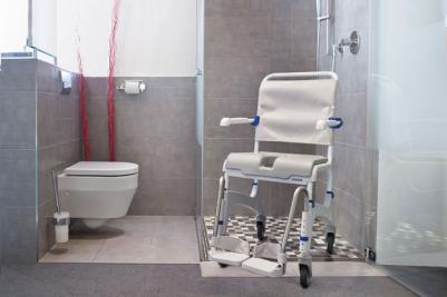 Shower chairs to push Shower chairs to push