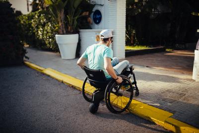 SMOOV one wheelchair power pack